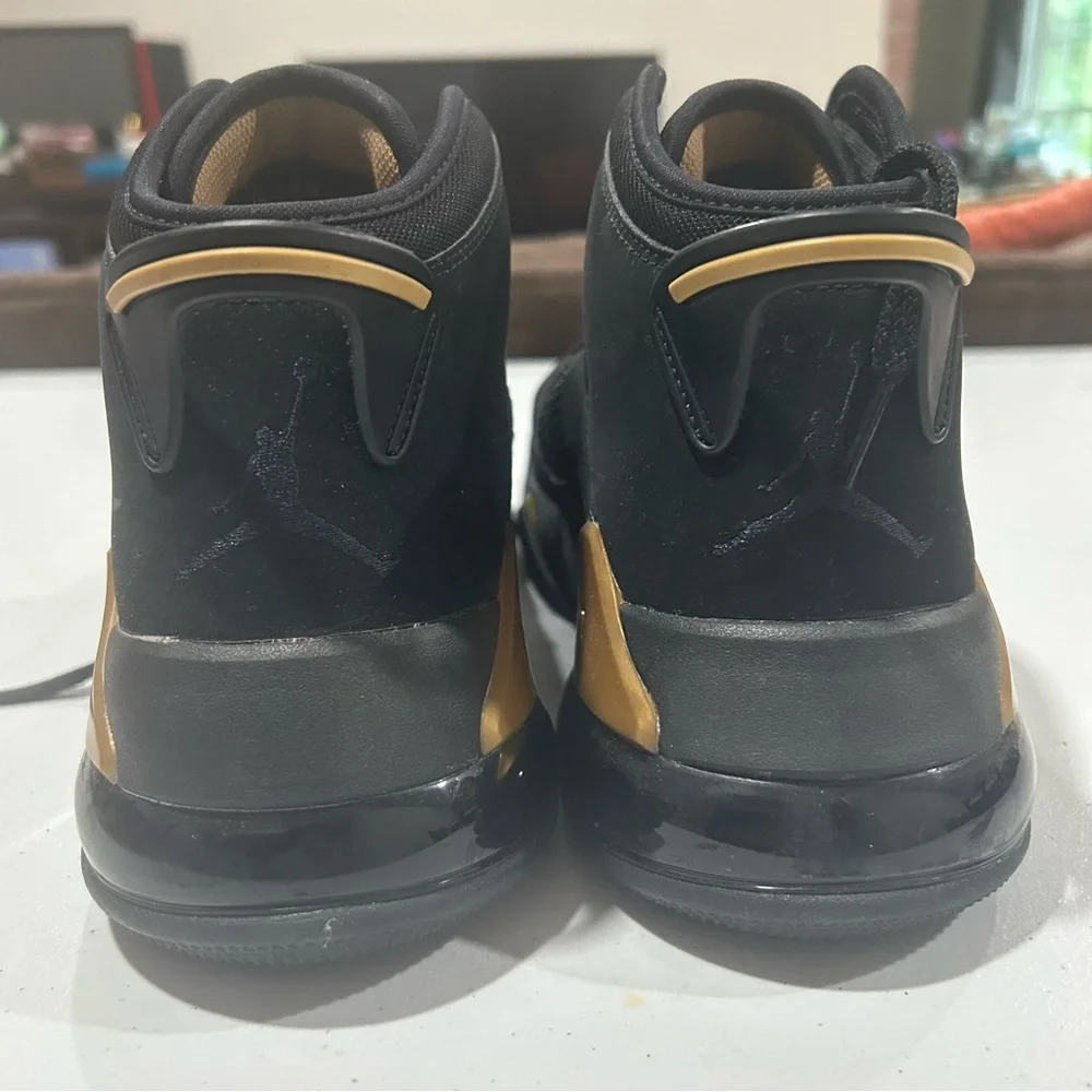 New Men’s Jordan Mars 270 Black & Gold Size 11